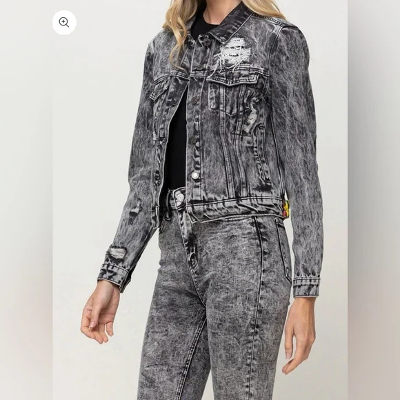 Vervet Denim Time Travel Distressed Classic Denim Jacket Acid Wash Medium - Picture 1 of 5